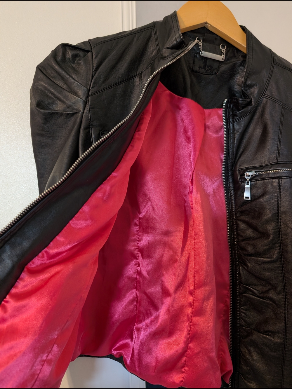Black Faux Leather Women’s Motorcycle Jacket with Pink Lining Size XL - Picture 8 of 8